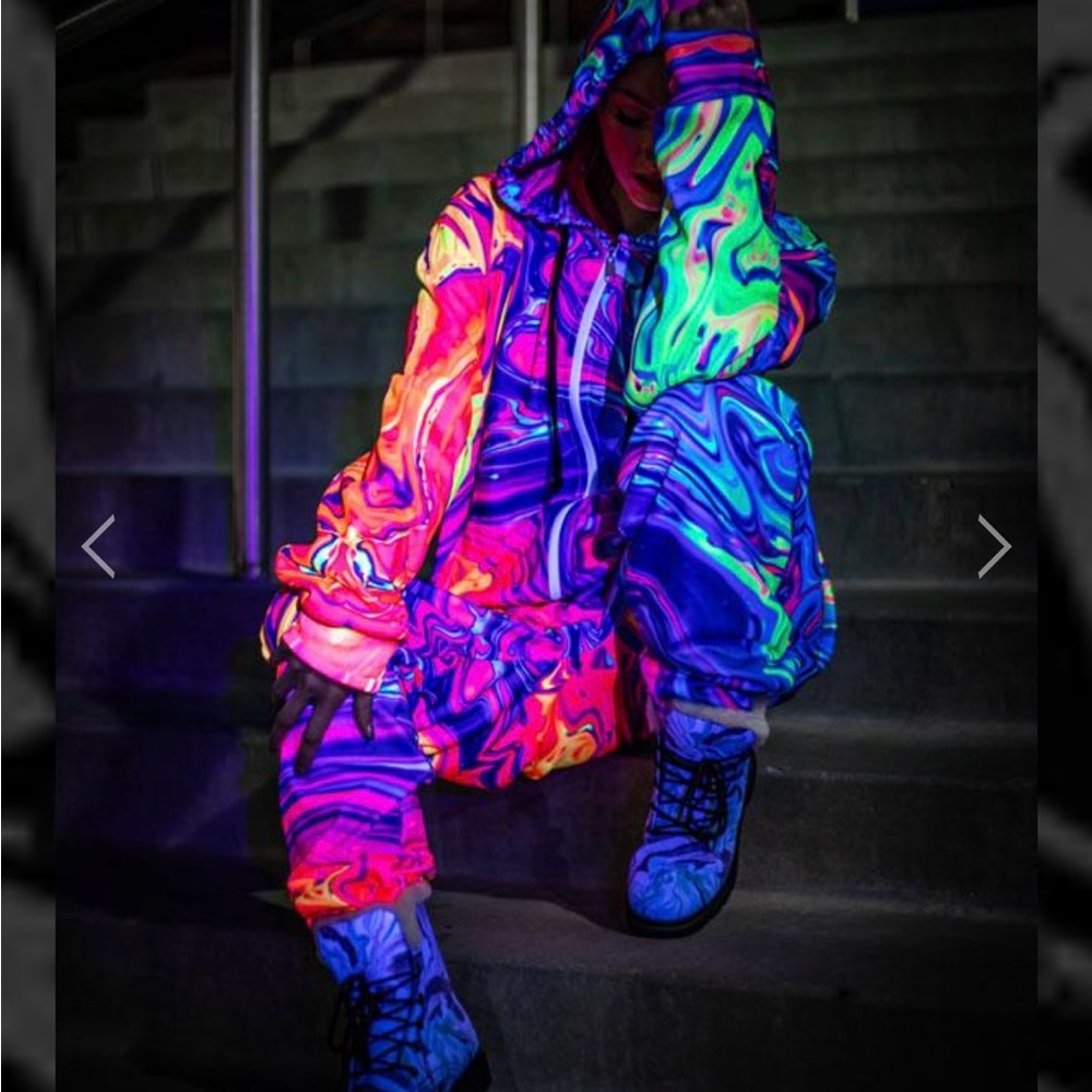 NWT, glow in the dark onesie, Large, Unisex - Electro Threads